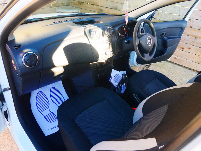 Dacia Sandero 1.2 Ambiance Hatchback 5dr Petrol Manual Euro 6 (75 ps) 5dr Manual 2025