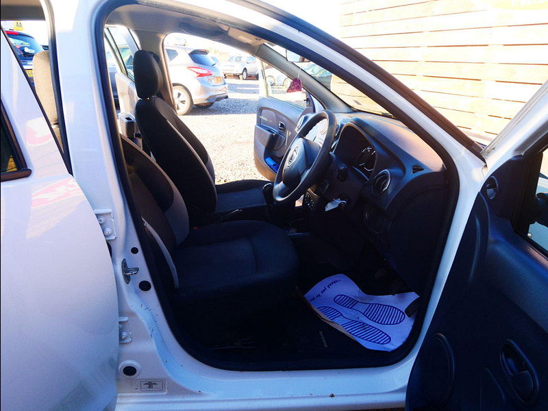 Dacia Sandero 1.2 Ambiance Hatchback 5dr Petrol Manual Euro 6 (75 ps) 5dr Manual 2025