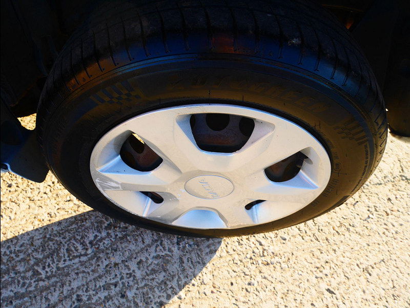 Dacia Sandero 1.2 Ambiance Hatchback 5dr Petrol Manual Euro 6 (75 ps) 5dr Manual 2025