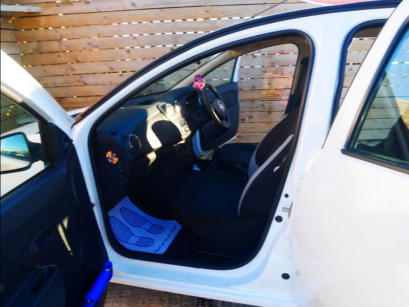 Dacia Sandero 1.2 Ambiance Hatchback 5dr Petrol Manual Euro 6 (75 ps) 5dr Manual 2025