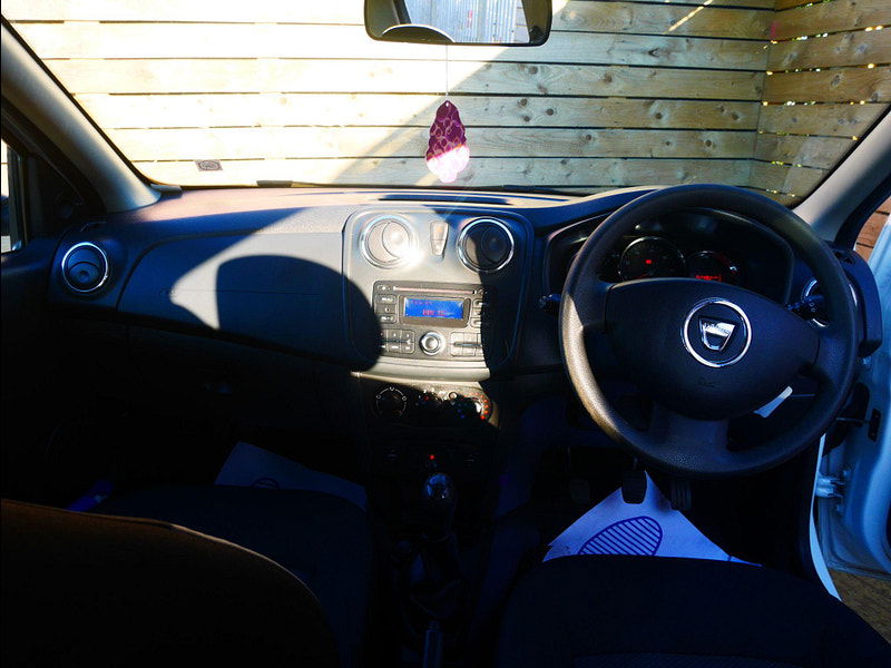 Dacia Sandero 1.2 Ambiance Hatchback 5dr Petrol Manual Euro 6 (75 ps) 5dr Manual 2025