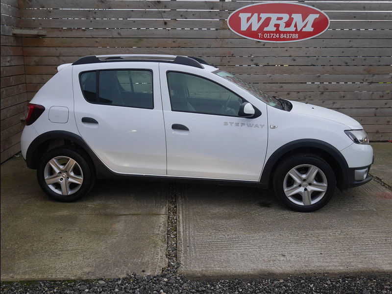 Dacia Sandero Stepway 0.9 TCe Ambiance Hatchback 5dr Petrol Manual Euro 5 (90 ps) 5dr Manual 2025