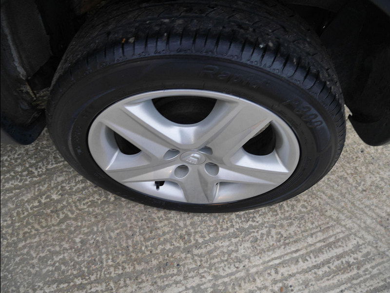 Dacia Sandero Stepway 0.9 TCe Ambiance Hatchback 5dr Petrol Manual Euro 5 (90 ps) 5dr Manual 2025