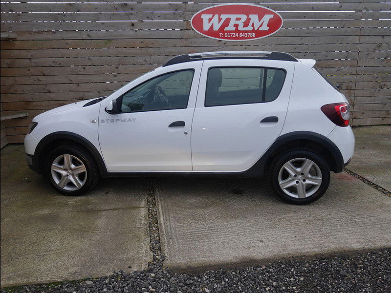 Dacia Sandero Stepway 0.9 TCe Ambiance Hatchback 5dr Petrol Manual Euro 5 (90 ps) 5dr Manual 2025