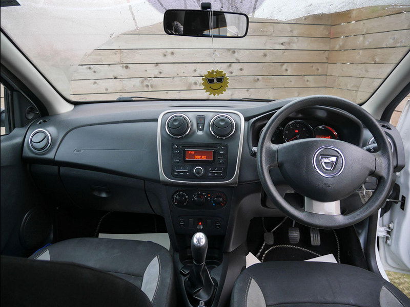 Dacia Sandero Stepway 0.9 TCe Ambiance Hatchback 5dr Petrol Manual Euro 5 (90 ps) 5dr Manual 2025