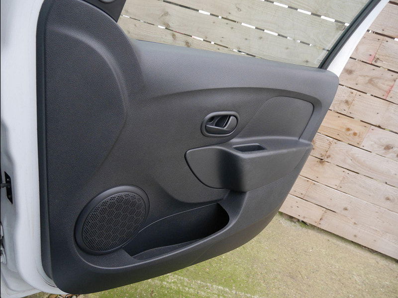 Dacia Sandero Stepway 0.9 TCe Ambiance Hatchback 5dr Petrol Manual Euro 5 (90 ps) 5dr Manual 2025