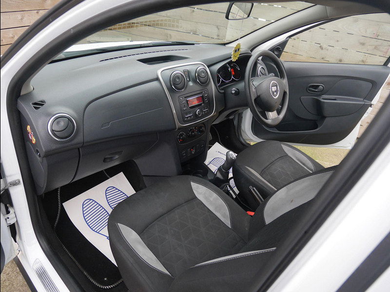 Dacia Sandero Stepway 0.9 TCe Ambiance Hatchback 5dr Petrol Manual Euro 5 (90 ps) 5dr Manual 2025