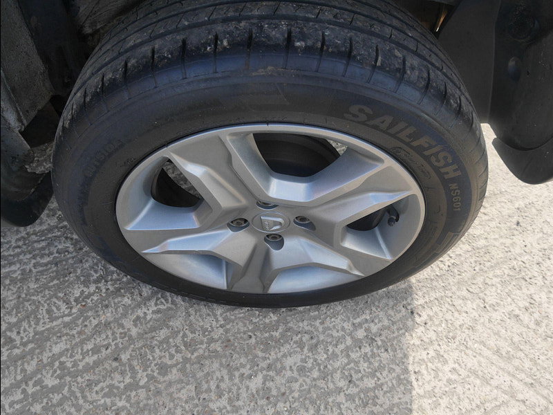 Dacia Sandero Stepway 0.9 TCe Laureate Hatchback 5dr Petrol Manual Euro 6 (s/s) (90 ps) 5dr Manual 2026