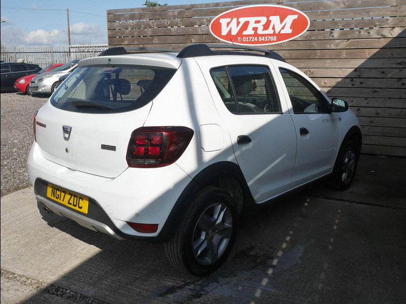 Dacia Sandero Stepway 0.9 TCe Laureate Hatchback 5dr Petrol Manual Euro 6 (s/s) (90 ps) 5dr Manual 2026
