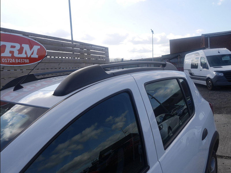 Dacia Sandero Stepway 0.9 TCe Laureate Hatchback 5dr Petrol Manual Euro 6 (s/s) (90 ps) 5dr Manual 2026