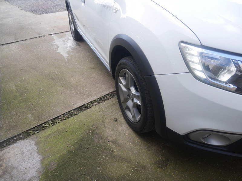 Dacia Sandero Stepway 0.9 TCe Laureate Hatchback 5dr Petrol Manual Euro 6 (s/s) (90 ps) 5dr Manual 2026