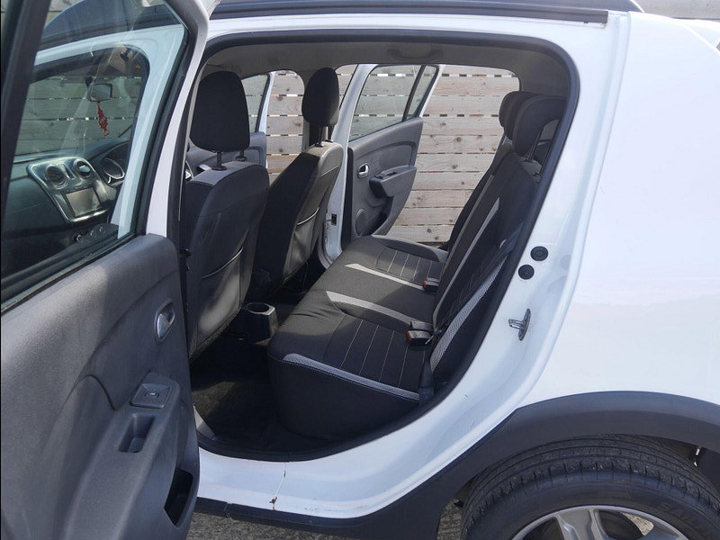 Dacia Sandero Stepway 0.9 TCe Laureate Hatchback 5dr Petrol Manual Euro 6 (s/s) (90 ps) 5dr Manual 2026