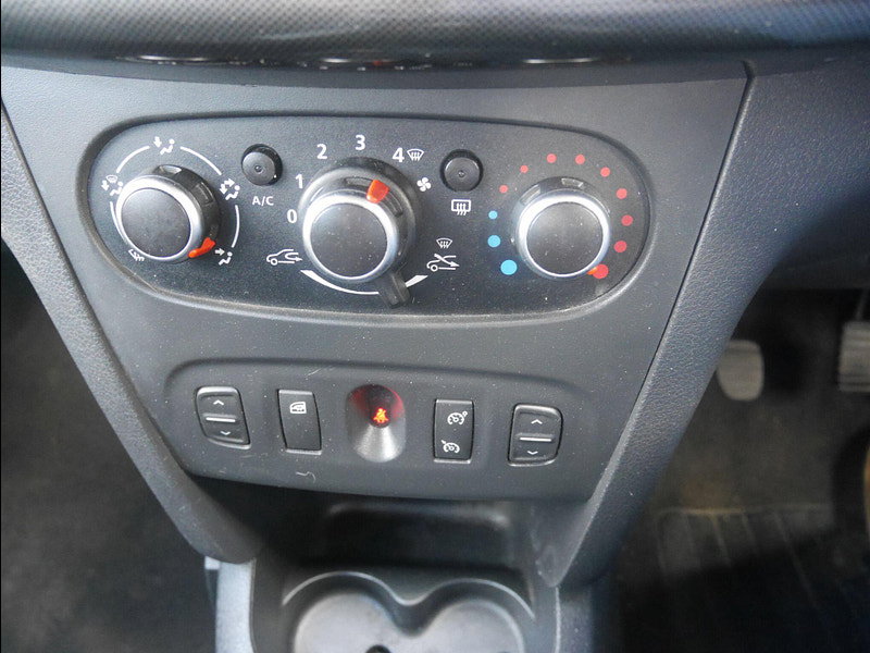 Dacia Sandero Stepway 0.9 TCe Laureate Hatchback 5dr Petrol Manual Euro 6 (s/s) (90 ps) 5dr Manual 2026