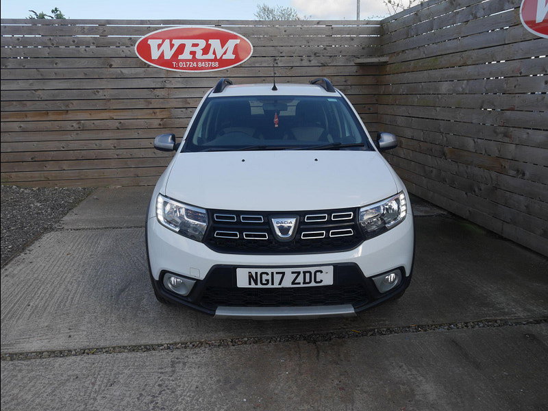 Dacia Sandero Stepway 0.9 TCe Laureate Hatchback 5dr Petrol Manual Euro 6 (s/s) (90 ps) 5dr Manual 2026