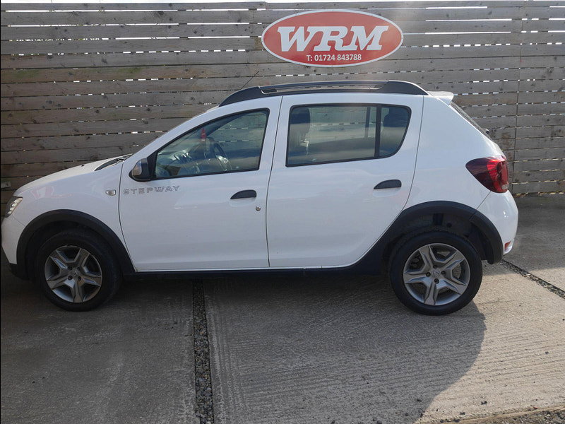 Dacia Sandero Stepway 0.9 TCe Laureate Hatchback 5dr Petrol Manual Euro 6 (s/s) (90 ps) 5dr Manual 2026