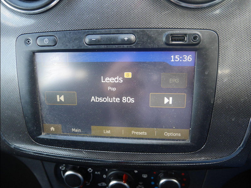 Dacia Sandero Stepway 0.9 TCe Laureate Hatchback 5dr Petrol Manual Euro 6 (s/s) (90 ps) 5dr Manual 2026