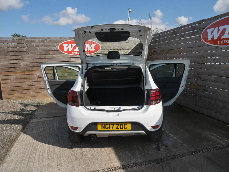 Dacia Sandero Stepway 0.9 TCe Laureate Hatchback 5dr Petrol Manual Euro 6 (s/s) (90 ps) 5dr Manual 2026