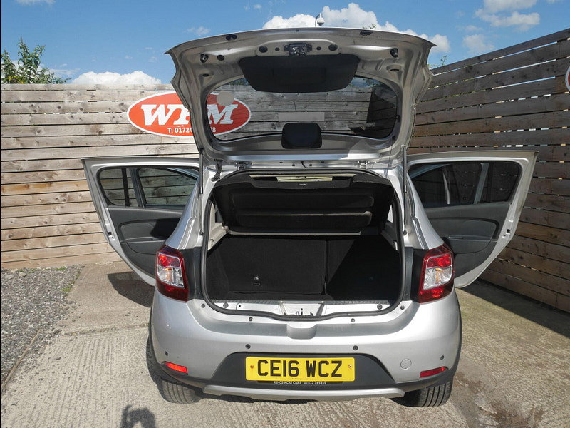Dacia Sandero Stepway 1.5 dCi Laureate Hatchback 5dr Diesel Manual Euro 6 (s/s) (90 ps) 5dr Manual 2026