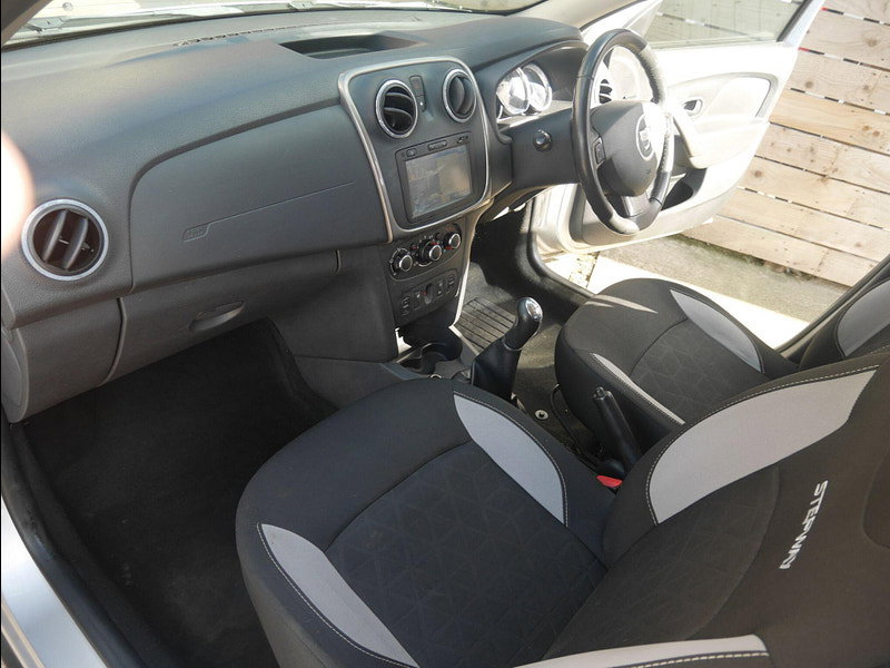 Dacia Sandero Stepway 1.5 dCi Laureate Hatchback 5dr Diesel Manual Euro 6 (s/s) (90 ps) 5dr Manual 2026