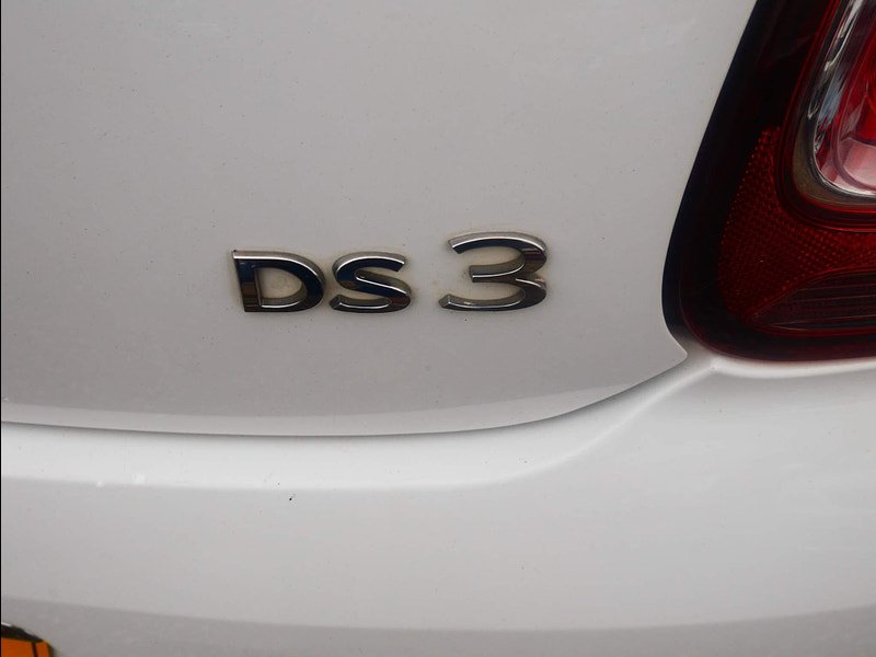 DS Automobiles DS 3 1.2 PureTech Chic Euro 6 3dr 3dr Manual 2024