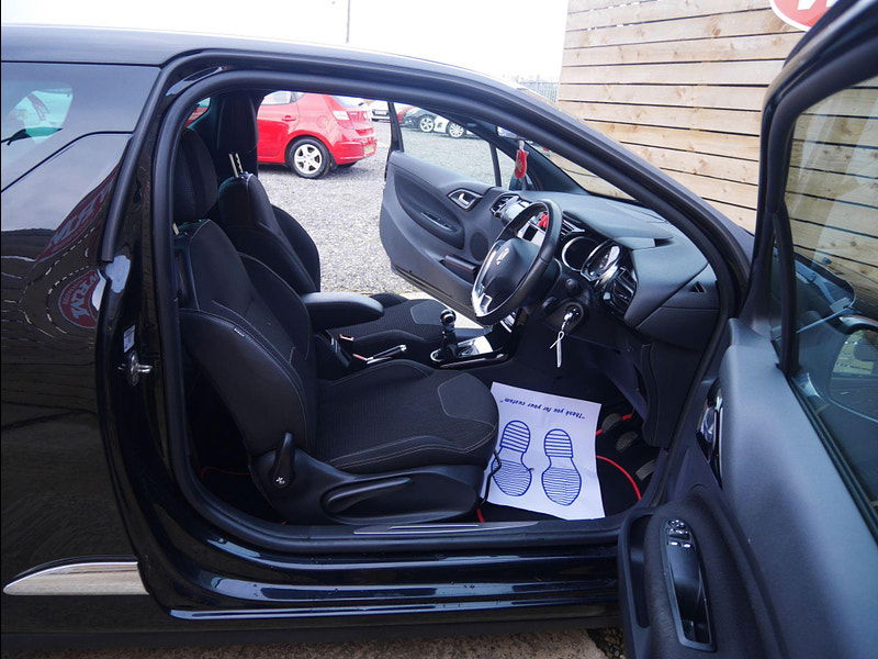 DS Automobiles DS 3 1.2 PureTech Connected Chic Euro 6 3dr 3dr Manual 2025