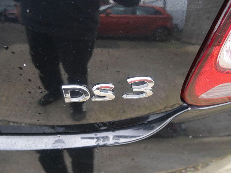 DS Automobiles DS 3 1.2 PureTech Connected Chic Hatchback 3dr Petrol Manual Euro 6 (s/s) (110 ps) 3dr Manual 2025