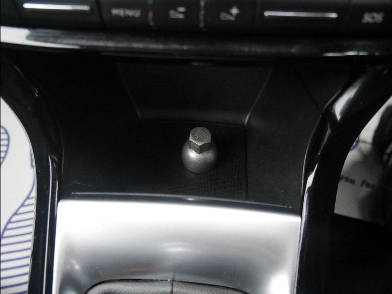 DS Automobiles DS 3 1.2 PureTech Connected Chic Hatchback 3dr Petrol Manual Euro 6 (s/s) (110 ps) 3dr Manual 2025