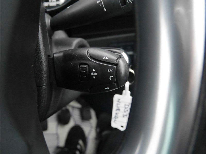 DS Automobiles DS 3 1.2 PureTech Connected Chic Hatchback 3dr Petrol Manual Euro 6 (s/s) (110 ps) 3dr Manual 2025