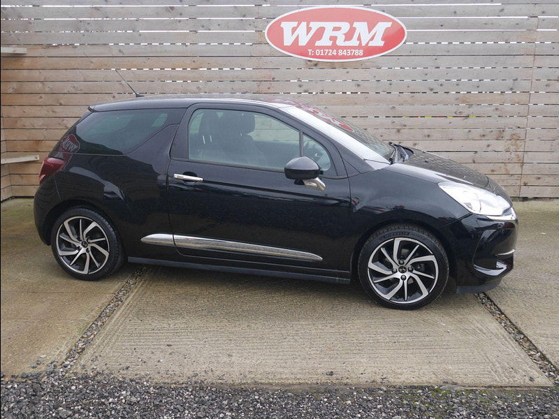 DS Automobiles DS 3 1.2 PureTech Connected Chic Hatchback 3dr Petrol Manual Euro 6 (s/s) (110 ps) 3dr Manual 2025