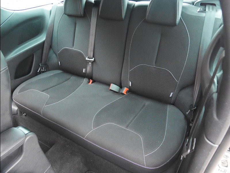 DS Automobiles DS 3 1.2 PureTech Connected Chic Hatchback 3dr Petrol Manual Euro 6 (s/s) (110 ps) 3dr Manual 2025