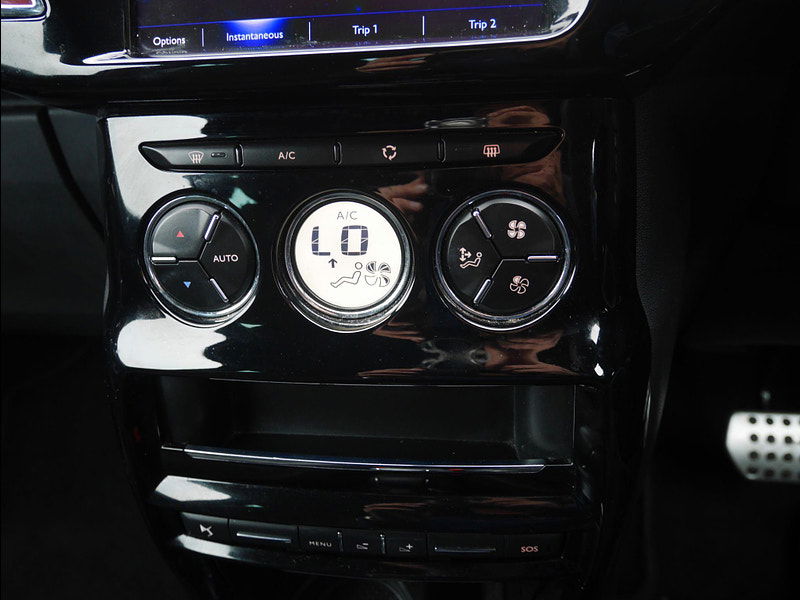 DS Automobiles DS 3 1.2 PureTech Elegance EAT6 Euro 6 (s/s) 3dr 3dr Automatic 2025