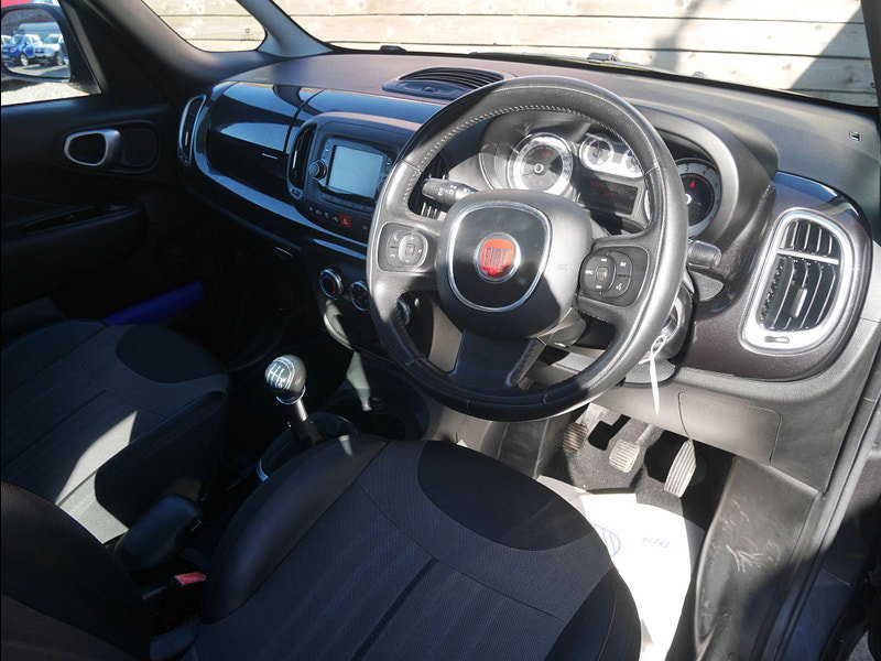 Fiat 500L 1.4 Pop Star MPV 5dr Petrol Manual Euro 6 (95 bhp) 5dr Manual 2026