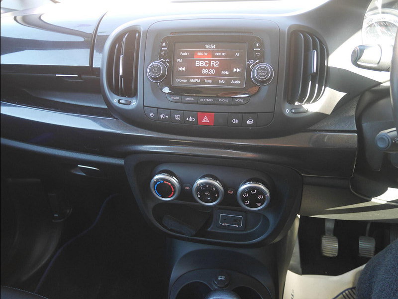Fiat 500L 1.4 Pop Star MPV 5dr Petrol Manual Euro 6 (95 bhp) 5dr Manual 2026