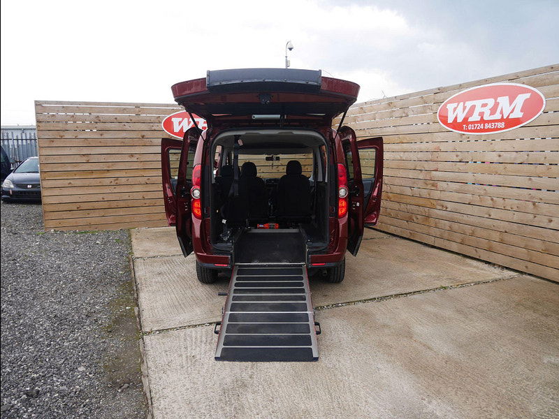 Fiat Doblo 1.4 16v MyLife Estate 5dr Petrol Manual (s/s) (166 g/km, 95 bhp) 5dr Manual 2026