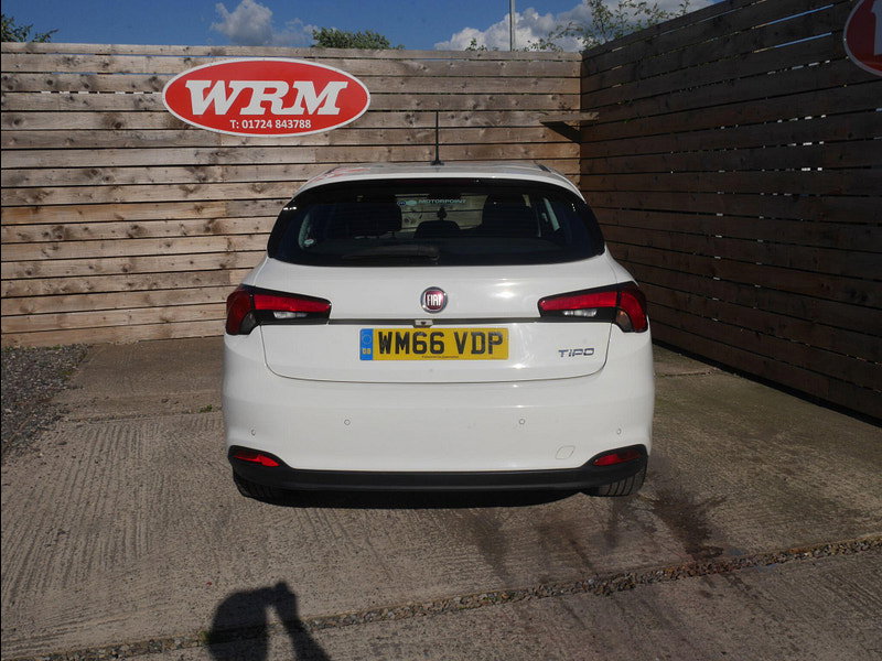Fiat Tipo 1.3 MultiJetII Lounge Hatchback 5dr Diesel Manual Euro 6 (s/s) (95 ps) 5dr Manual 2026