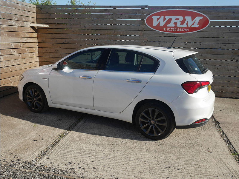 Fiat Tipo 1.3 MultiJetII Lounge Hatchback 5dr Diesel Manual Euro 6 (s/s) (95 ps) 5dr Manual 2026