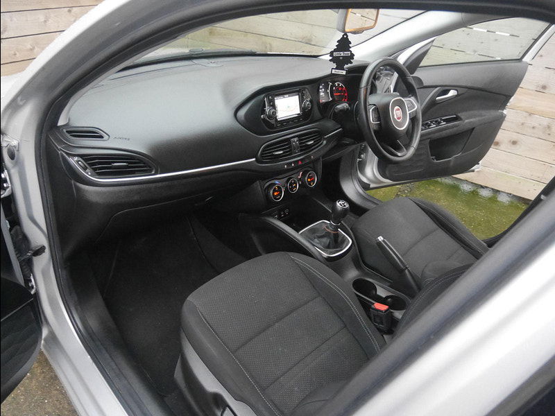 Fiat Tipo 1.3 MultiJetII Lounge Hatchback 5dr Diesel Manual Euro 6 (s/s) (95 ps) 5dr Manual 2026