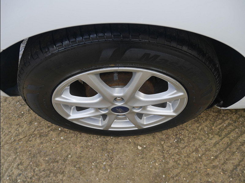 Ford Fiesta 1.0T EcoBoost GPF Zetec Hatchback 5dr Petrol Manual Euro 6 (s/s) (100 ps) 5dr Manual 2025