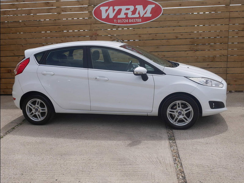 Ford Fiesta 1.0T EcoBoost Zetec Euro 5 (s/s) 5dr 5dr Manual 2026