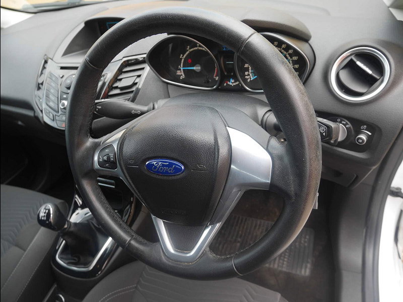 Ford Fiesta 1.0T EcoBoost Zetec Euro 5 (s/s) 5dr 5dr Manual 2026