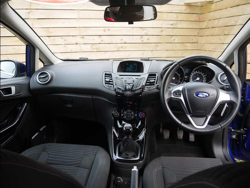 Ford Fiesta 1.0T EcoBoost Zetec Euro 6 (s/s) 5dr 5dr Manual 2025