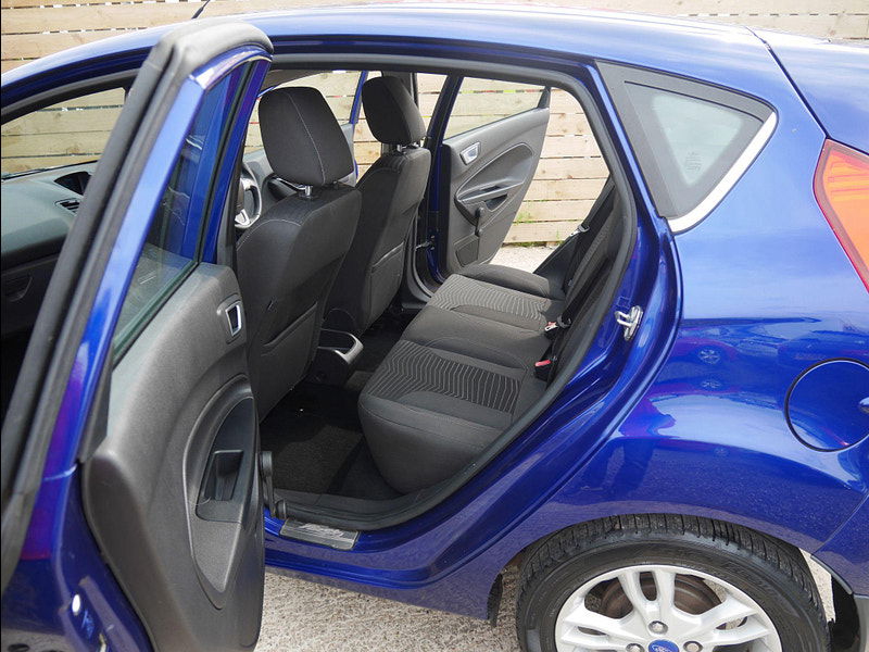 Ford Fiesta 1.0T EcoBoost Zetec Euro 6 (s/s) 5dr 5dr Manual 2025