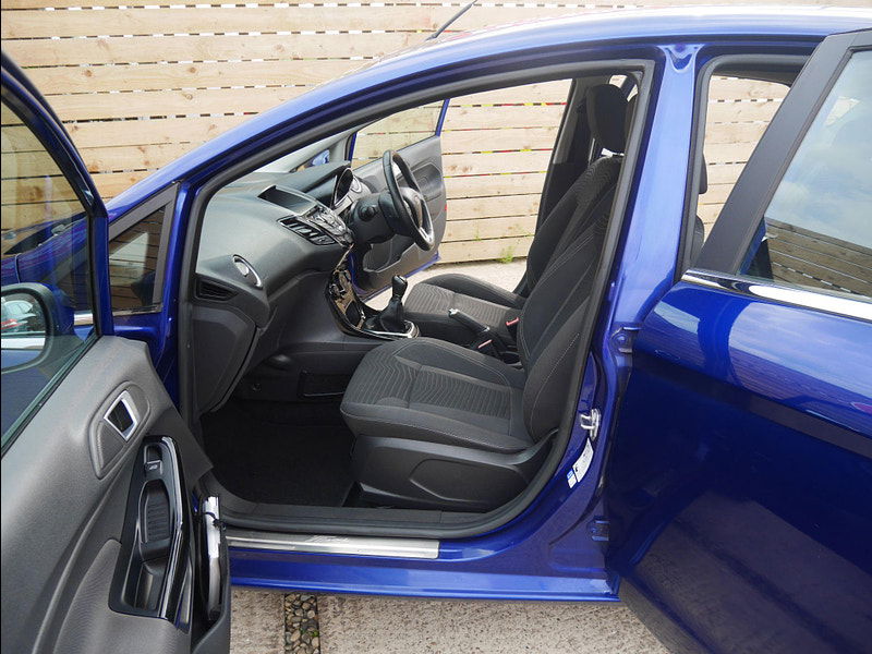 Ford Fiesta 1.0T EcoBoost Zetec Euro 6 (s/s) 5dr 5dr Manual 2025