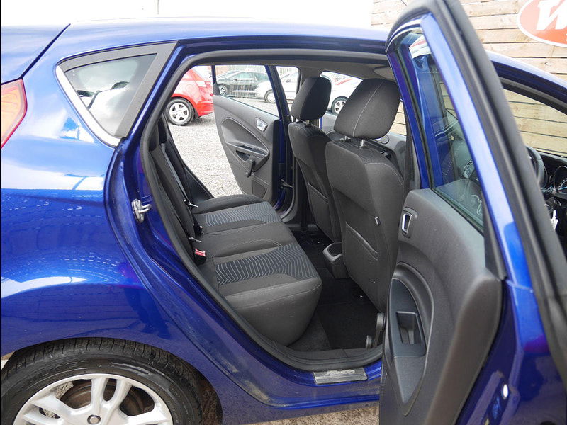 Ford Fiesta 1.0T EcoBoost Zetec Euro 6 (s/s) 5dr 5dr Manual 2025