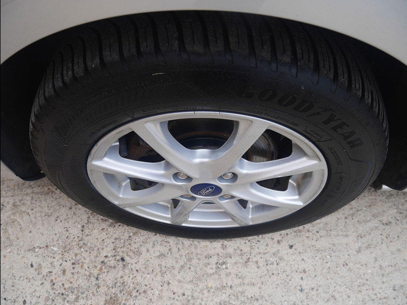Ford Fiesta 1.0T EcoBoost Zetec Euro 6 (s/s) 5dr 5dr Manual 2025