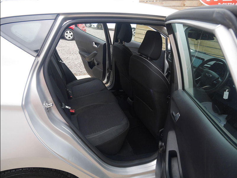 Ford Fiesta 1.0T EcoBoost Zetec Euro 6 (s/s) 5dr 5dr Manual 2025