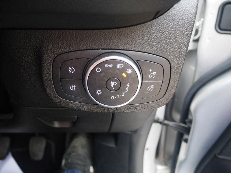 Ford Fiesta 1.0T EcoBoost Zetec Euro 6 (s/s) 5dr 5dr Manual 2025