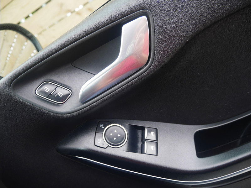 Ford Fiesta 1.0T EcoBoost Zetec Euro 6 (s/s) 5dr 5dr Manual 2025