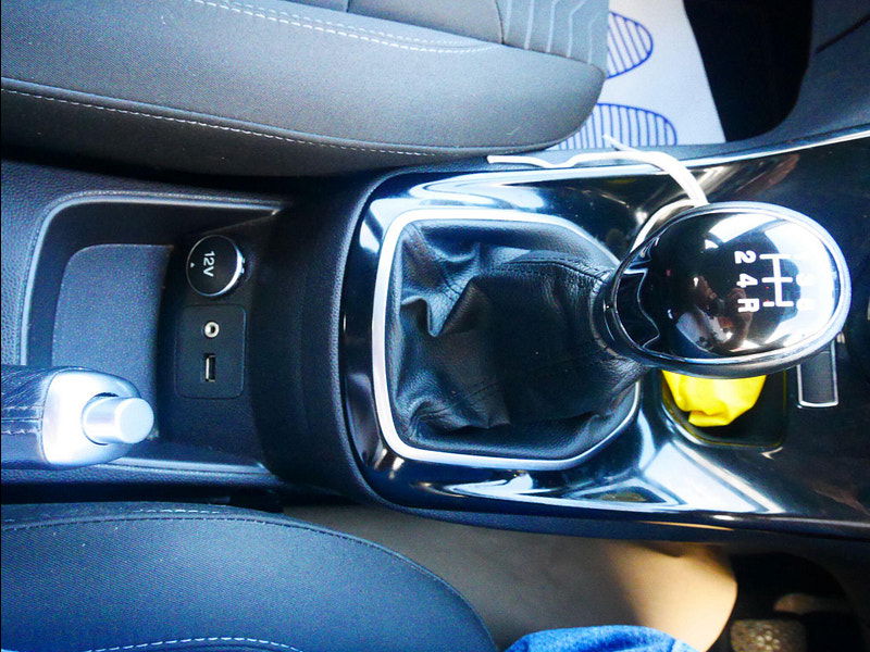 Ford Fiesta 1.0T EcoBoost Zetec Euro 6 (s/s) 5dr 5dr Manual 2025