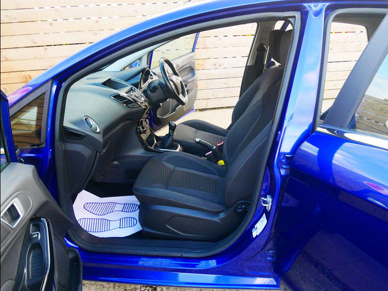 Ford Fiesta 1.0T EcoBoost Zetec Euro 6 (s/s) 5dr 5dr Manual 2025